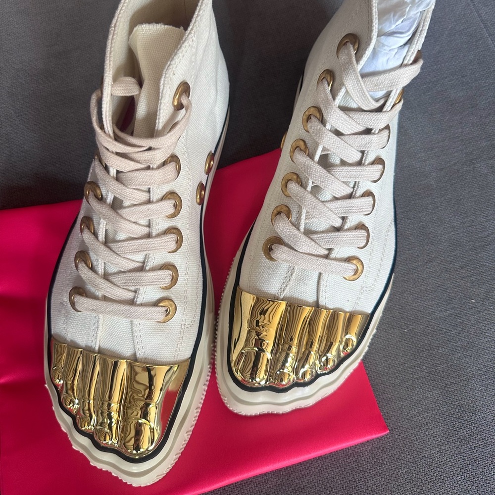 ✨Schiaparelli Tennis sneakers size 38✨
